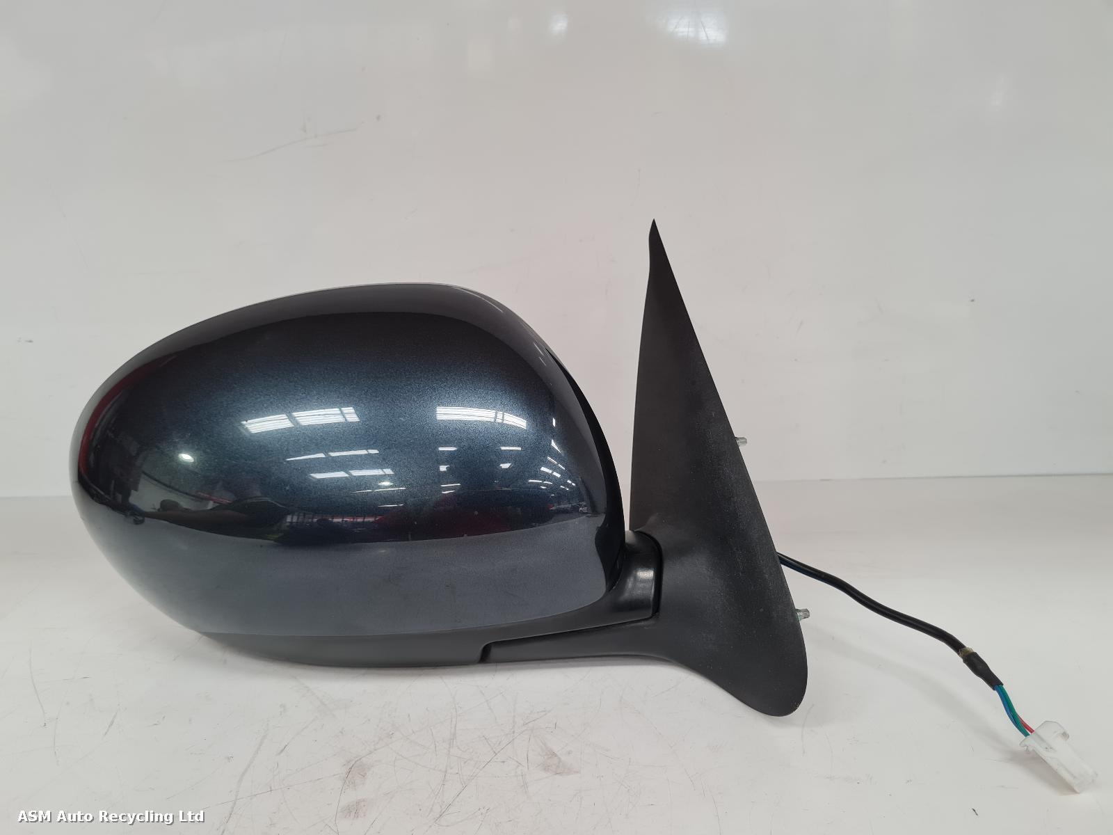View Auto part R Door Mirror Nissan Juke 2011