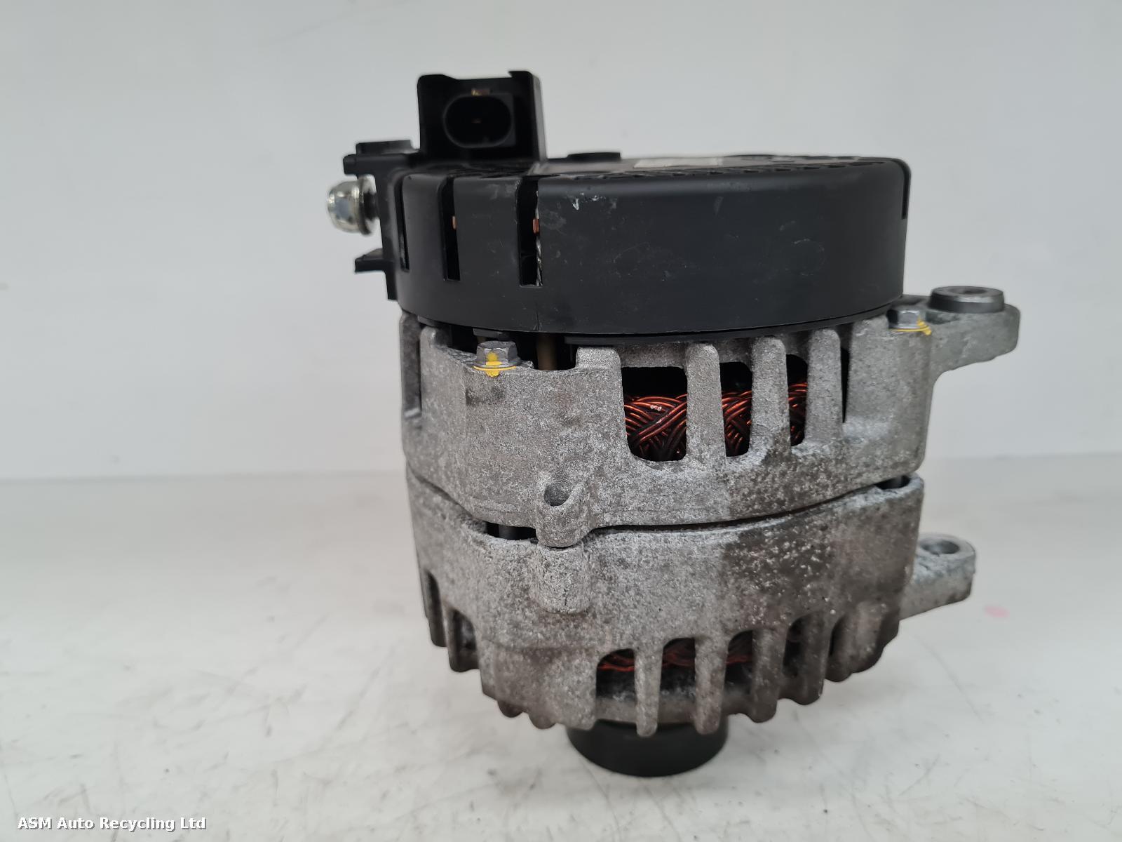View Auto part Alternator Mercedes A Class 2021