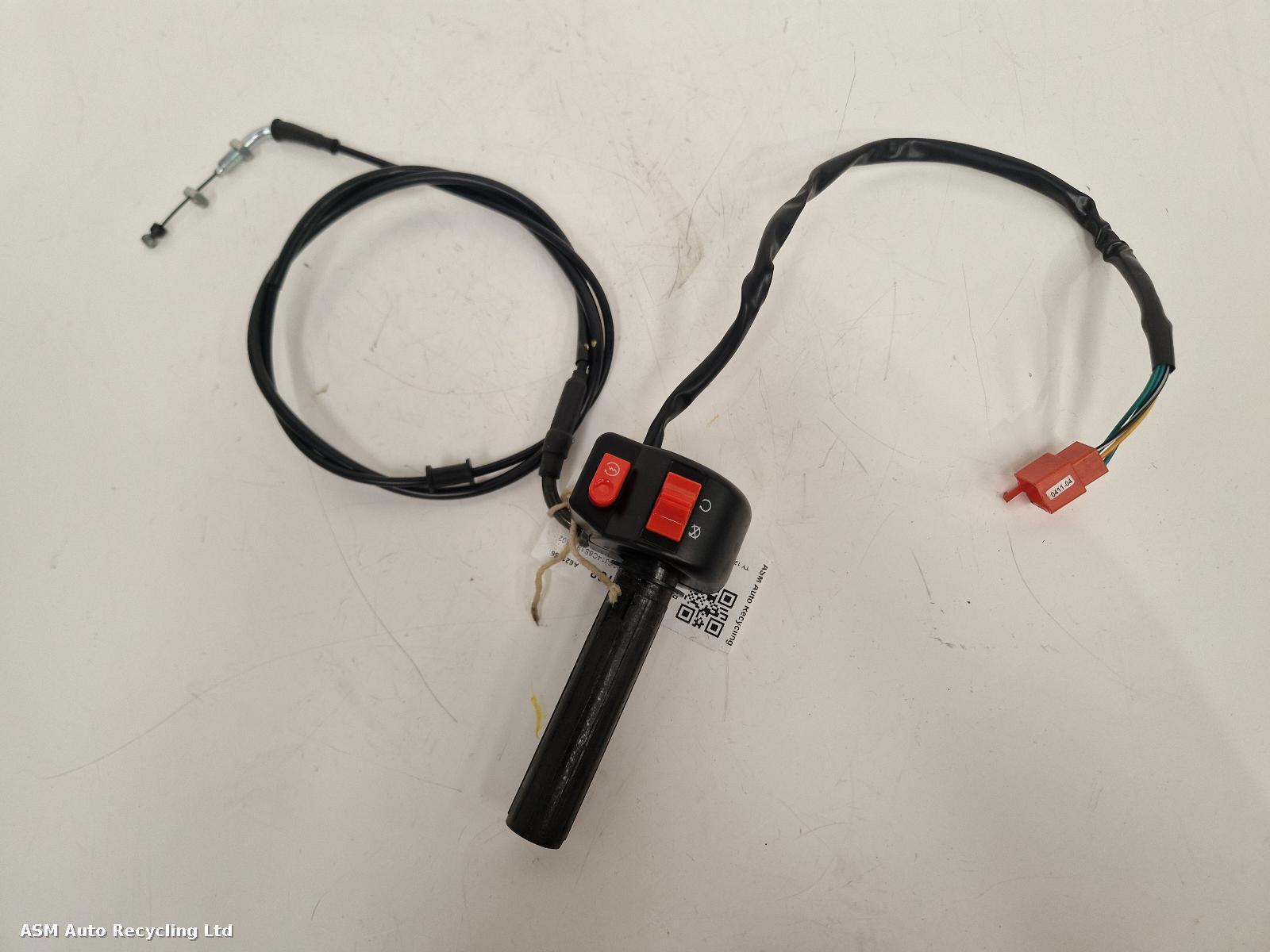 View Auto part RH Switch Gear Yamasaki Ty 125 2026