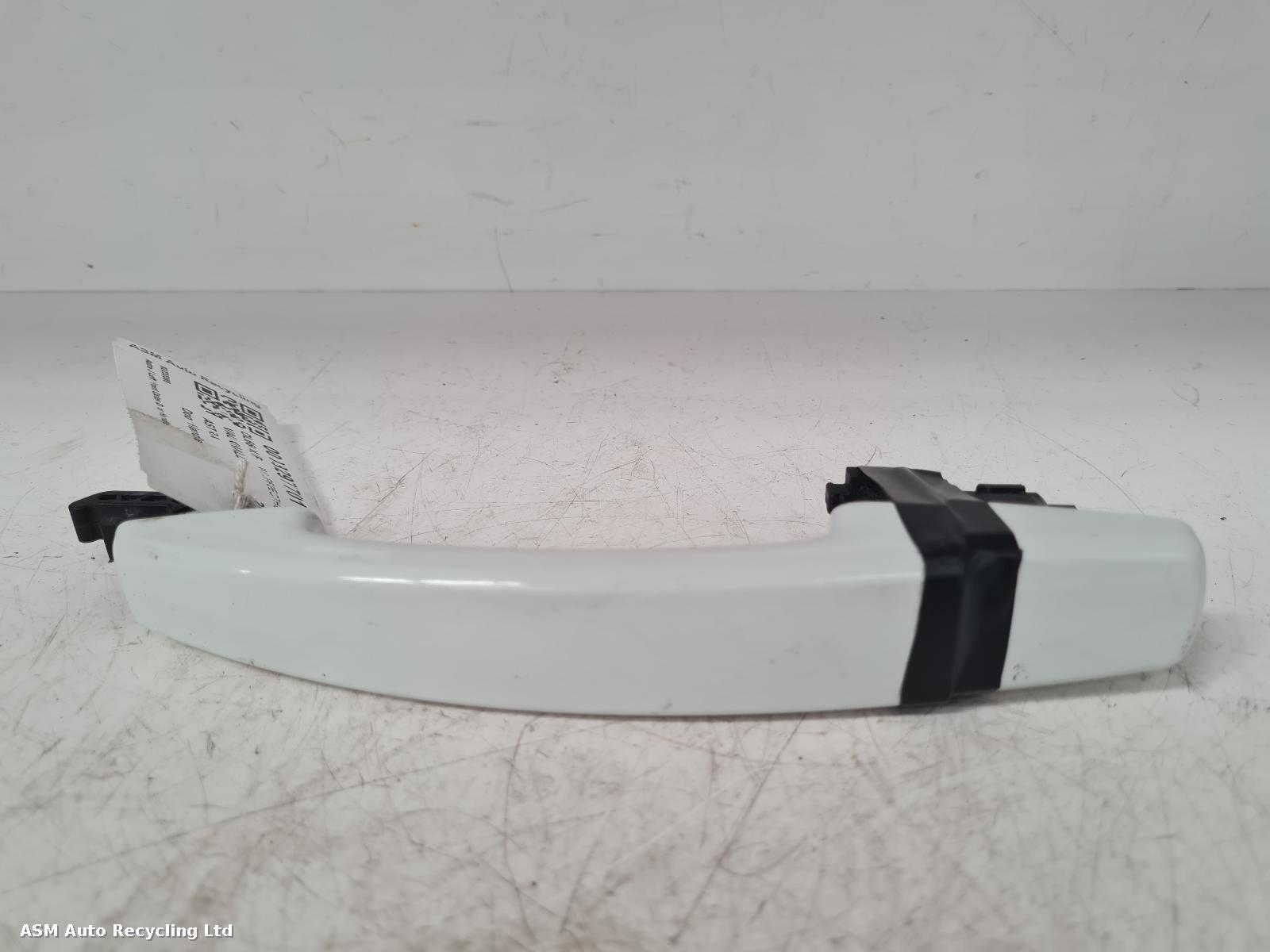 View Auto part Door Handle Vauxhall Astra 2016
