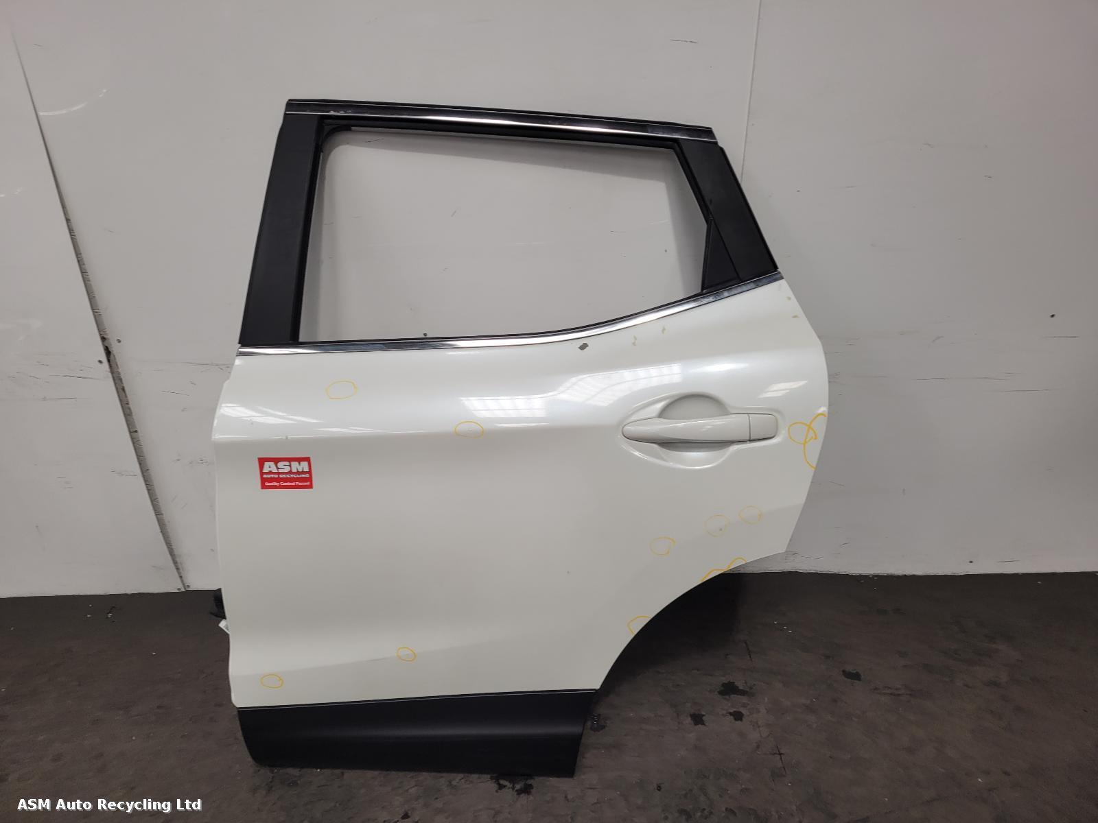 View Auto part L Rear Door Nissan Qashqai 2015