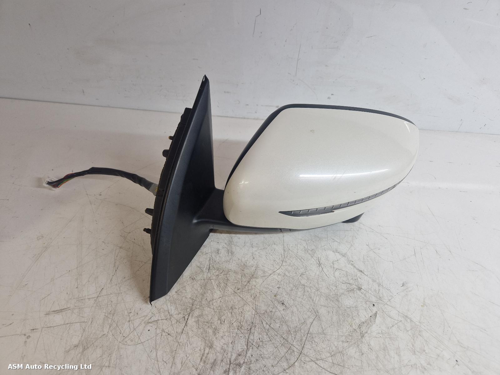 View Auto part L Door Mirror Nissan Qashqai 2015