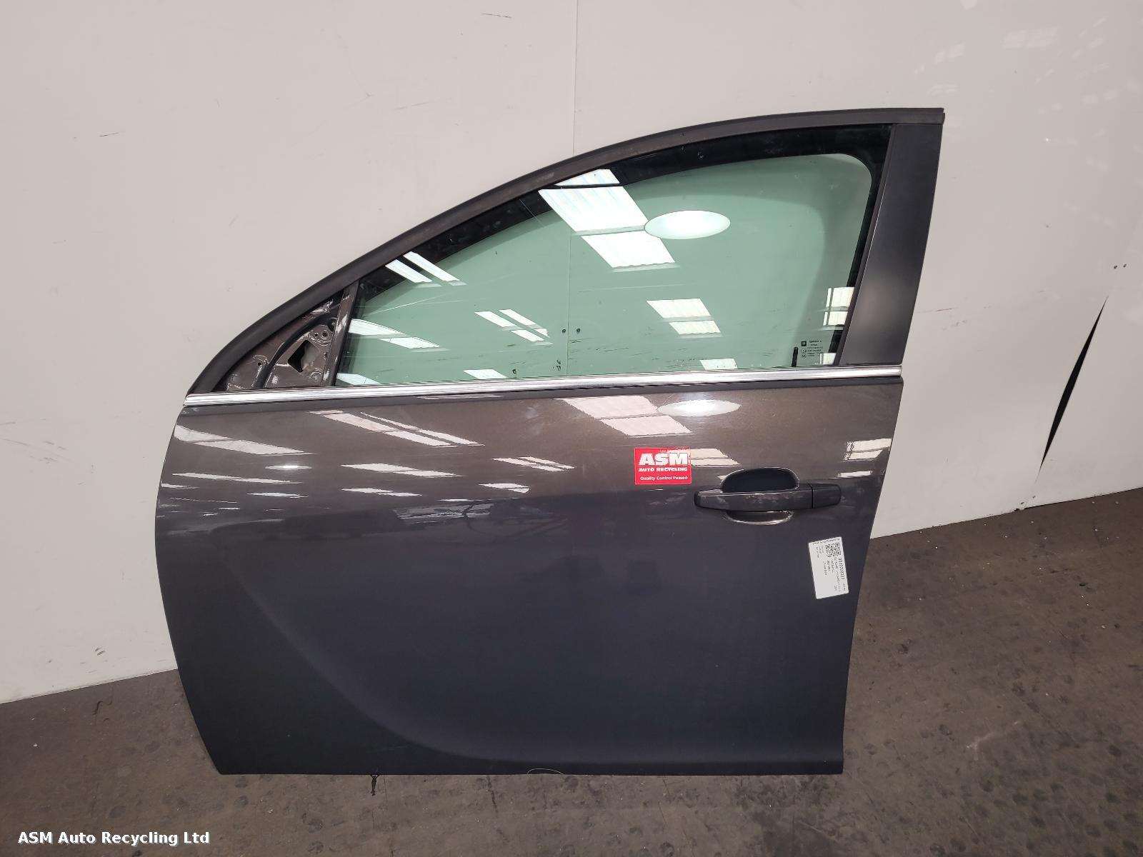 View Auto part L Front Door Vauxhall Insignia 2015