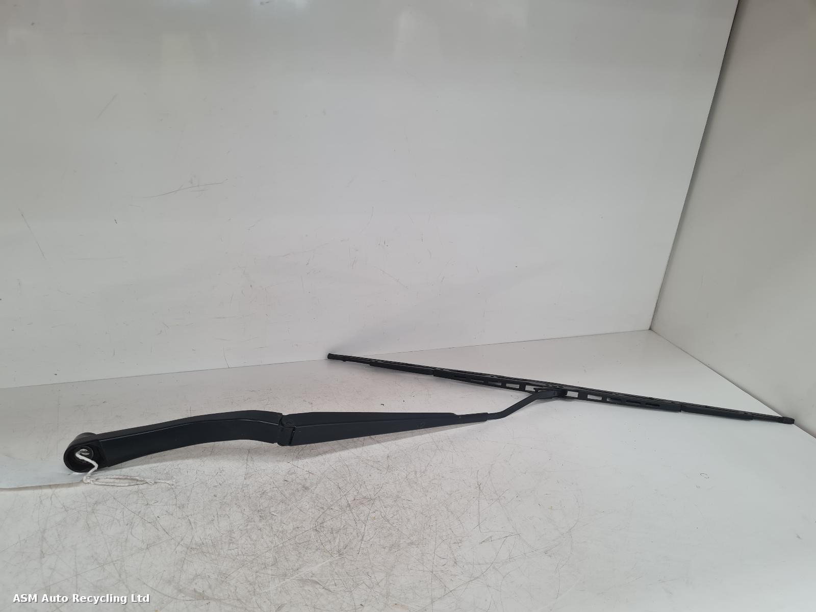 View Auto part Wiper Arm Vauxhall Insignia 2015