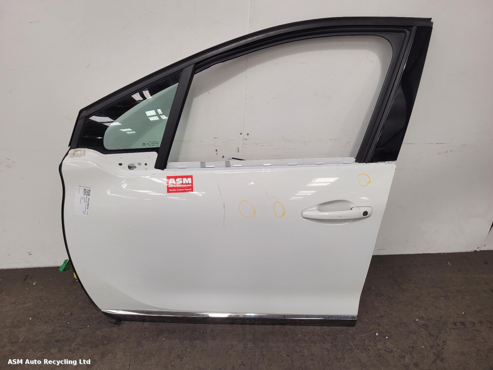 View Auto part L Front Door Peugeot 2008 2014