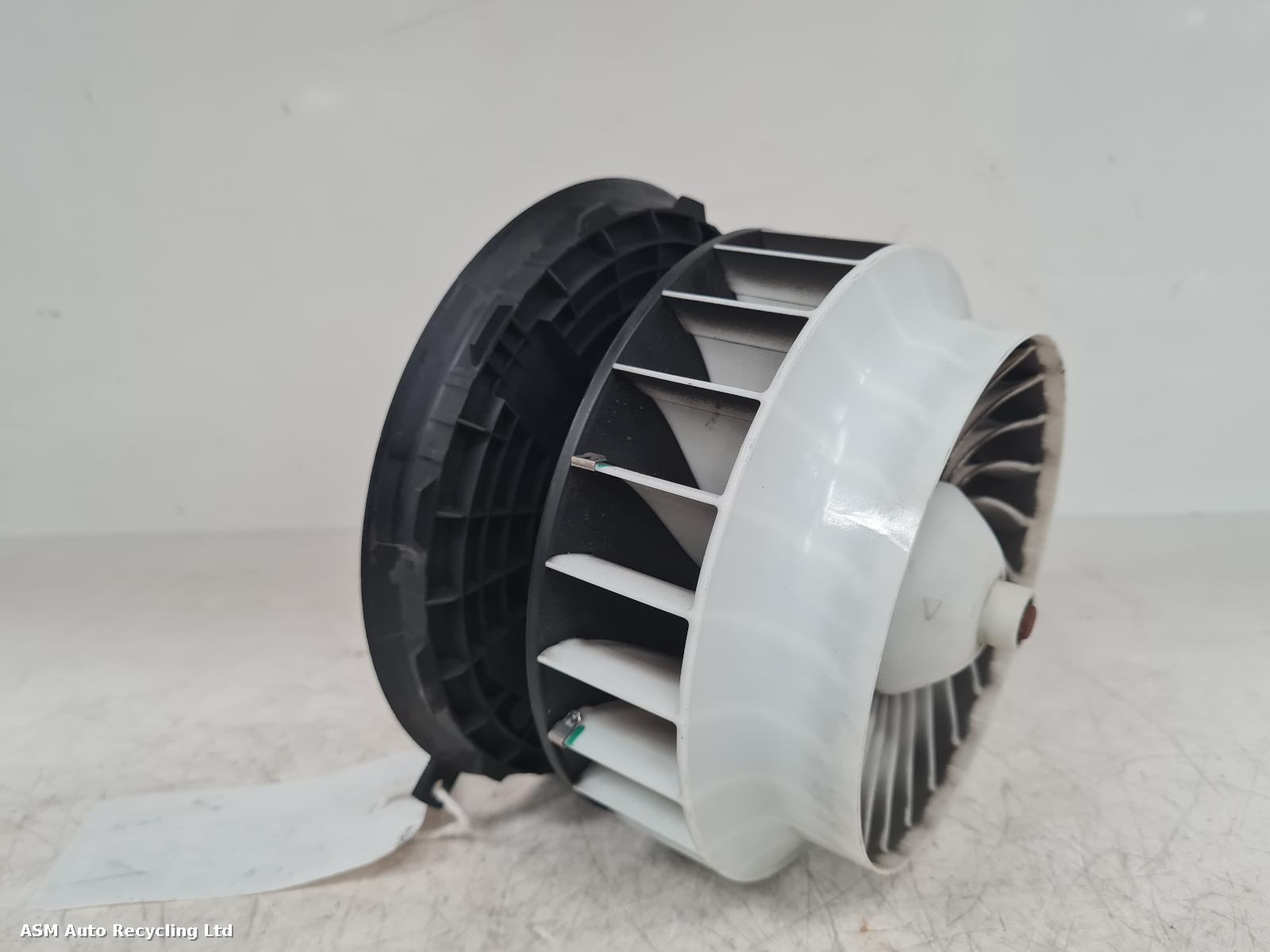 View Auto part Heater Motor/Assembly Mercedes C Class 2014