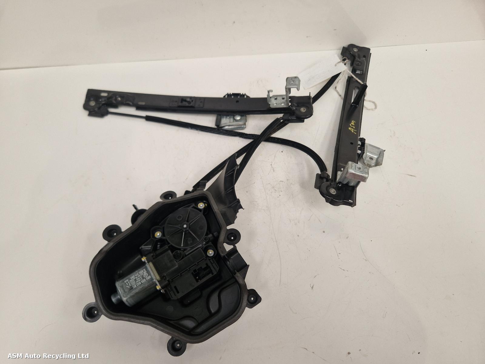View Auto part RF Window Regulator Seat Ibiza 2017