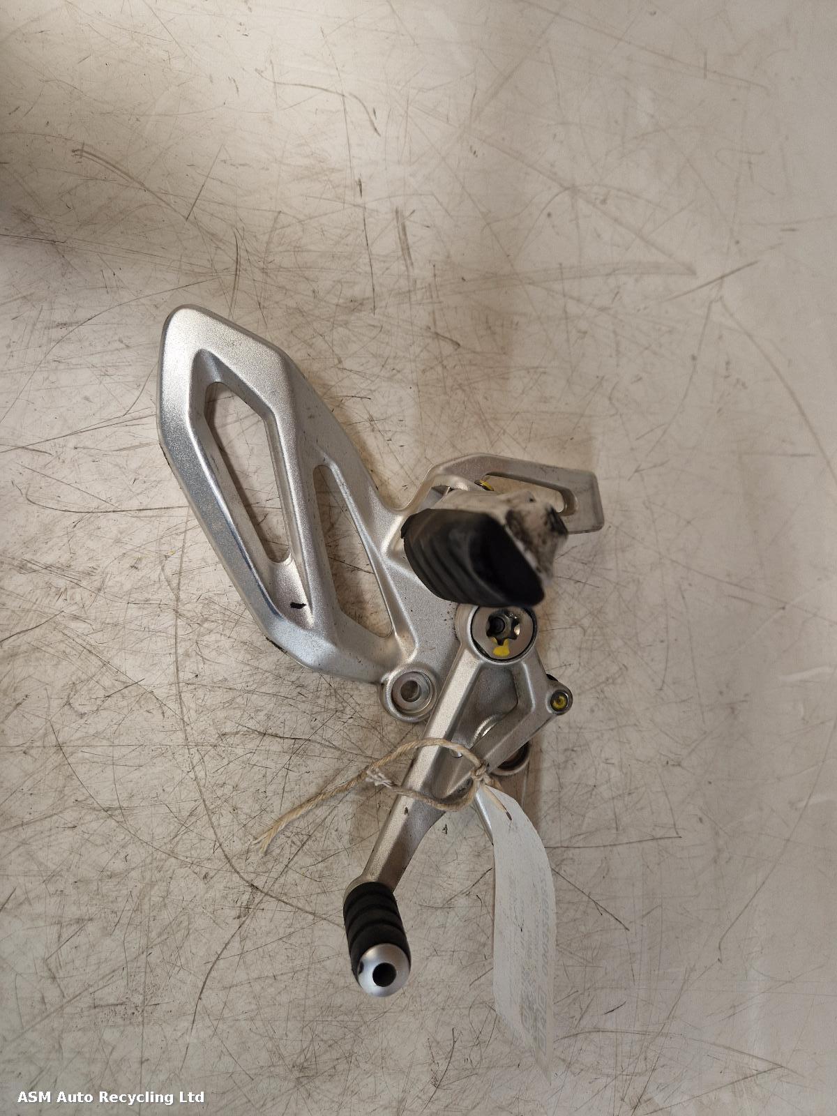 View Auto part Left Footrest Bmw R1200 Rs 2018