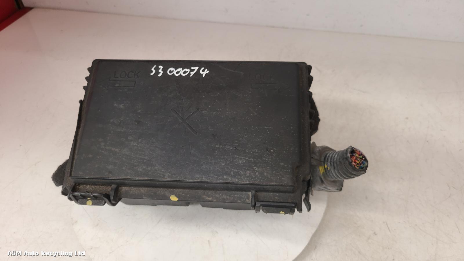 View Auto part Fuse Box Vauxhall Meriva 2016