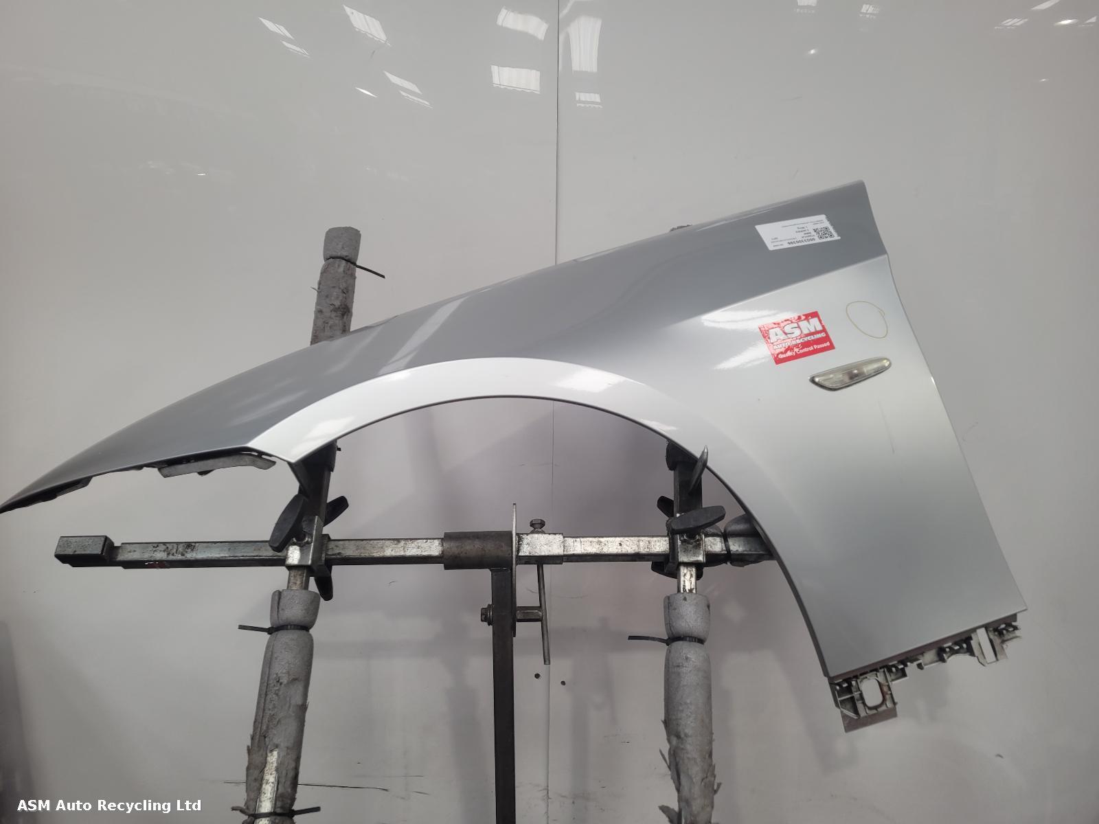 View Auto part L Wing Bmw 3 Series 2011