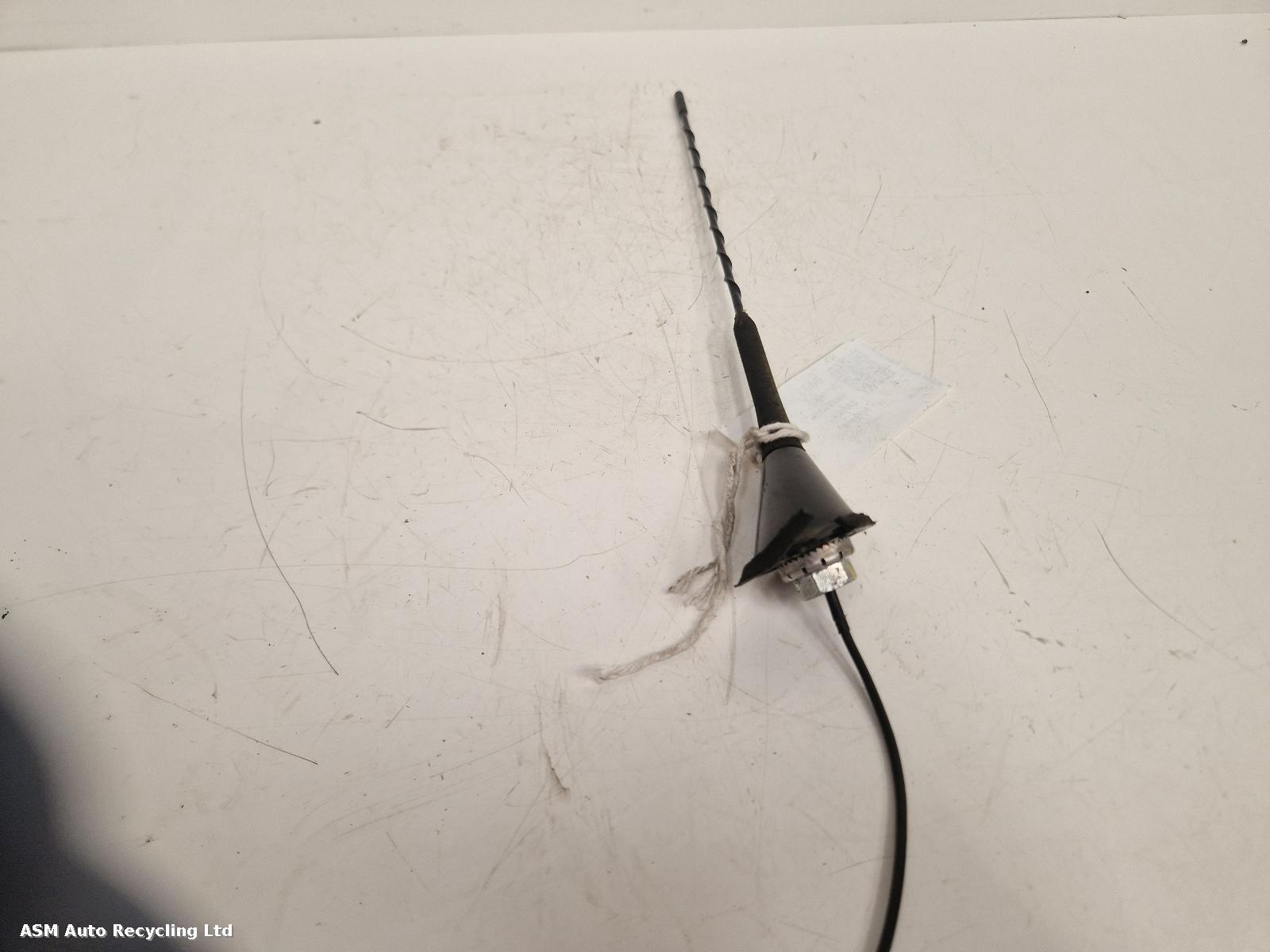 View Auto part Antenna Vauxhall Zafira 2011