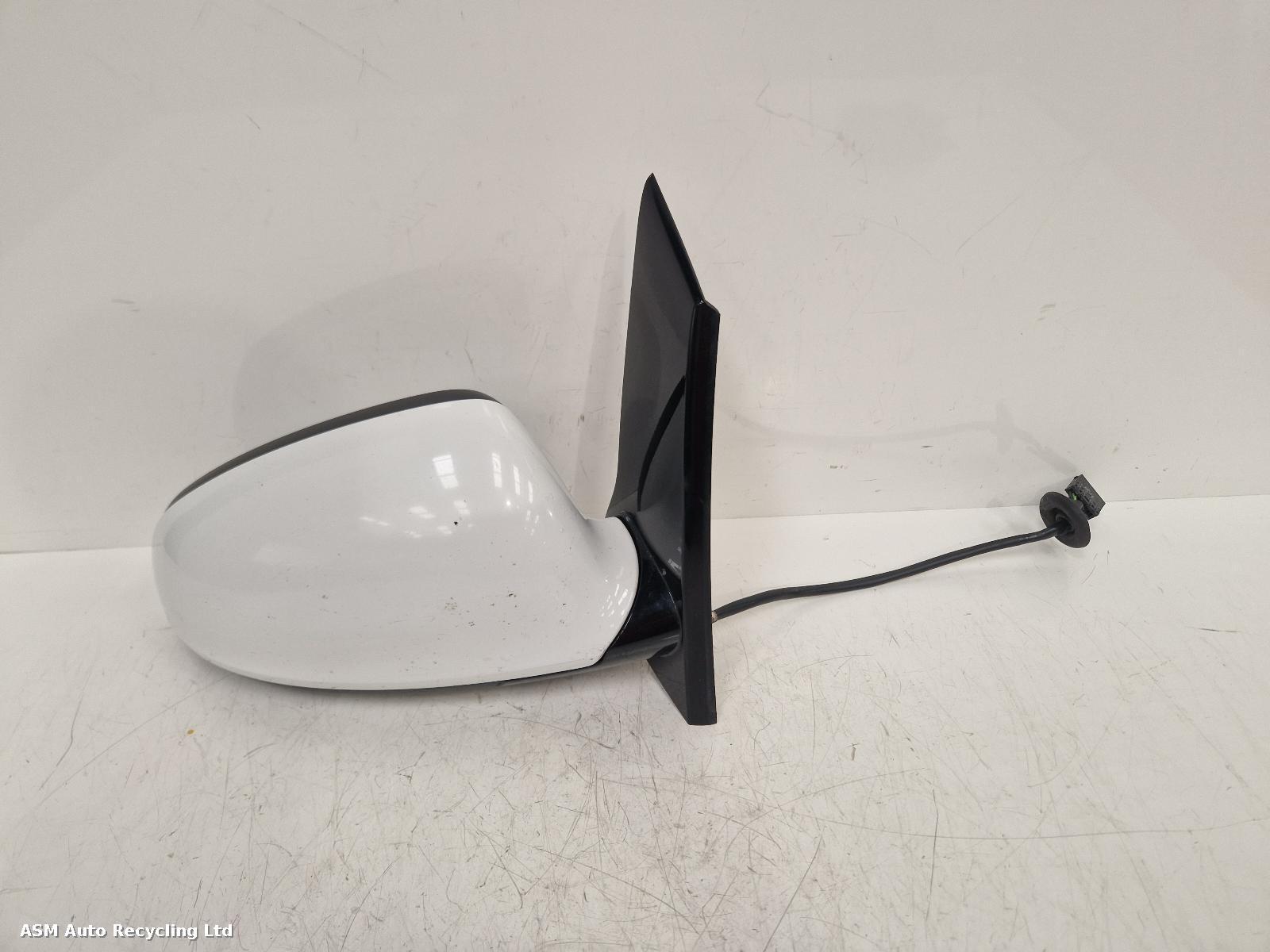 View Auto part R Door Mirror Vauxhall Astra 2012