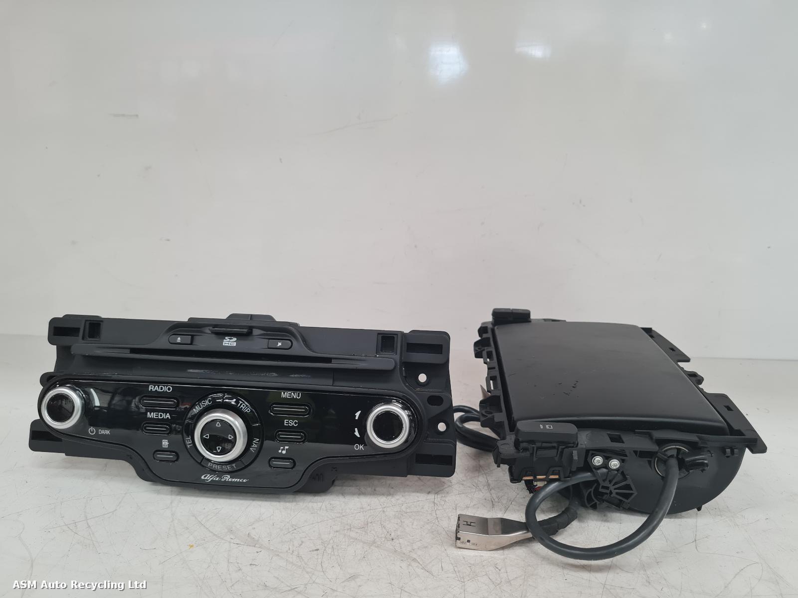 View Auto part A/V Equipment Alfa Romeo Giulietta 2011