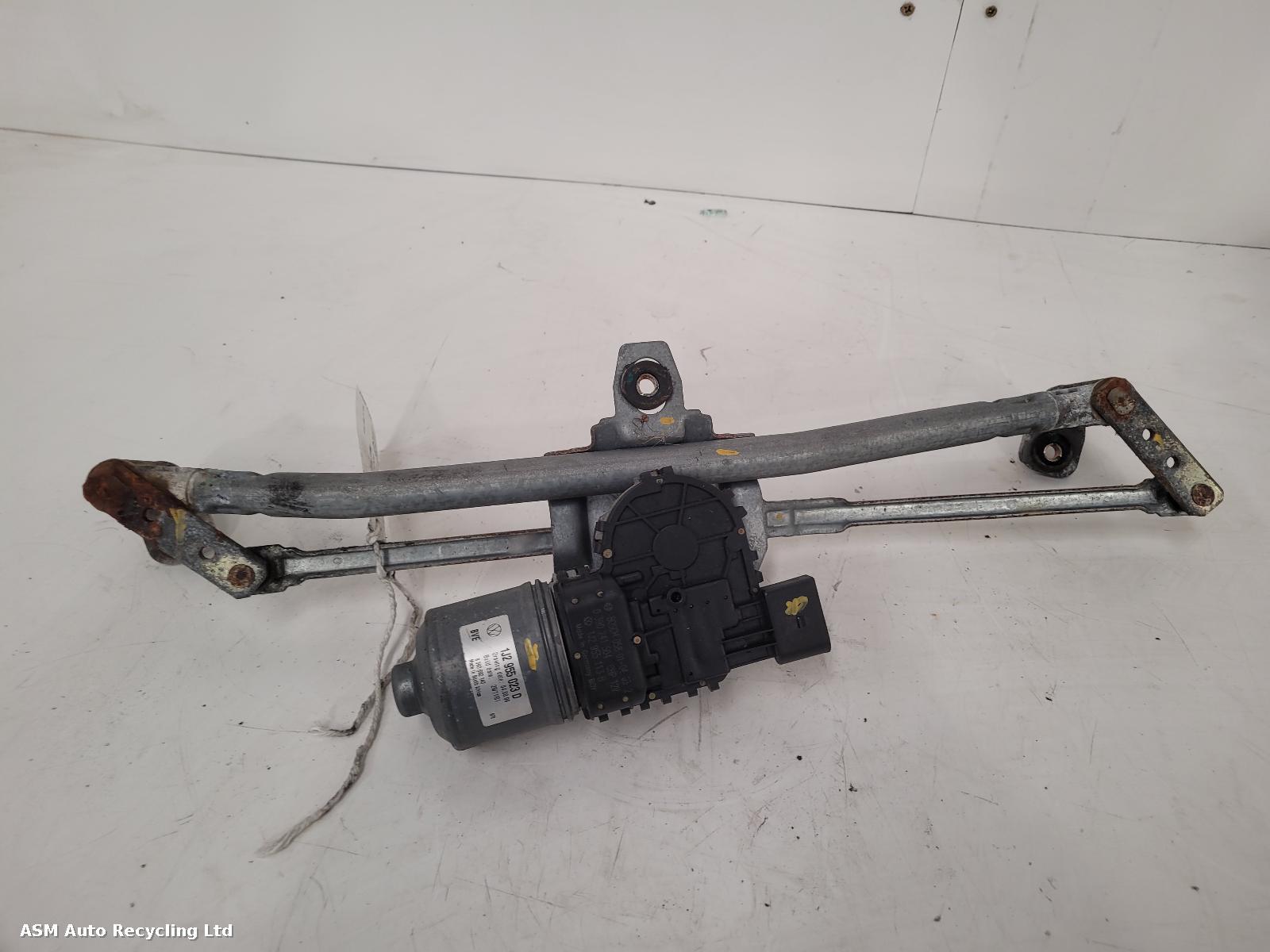 View Auto part Wiper Motor Front Volkswagen Golf 2002
