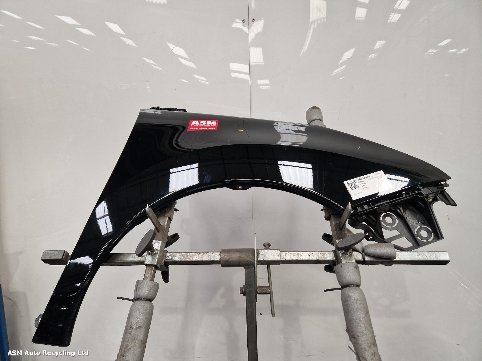 View Auto part R Wing Peugeot 3008 2011