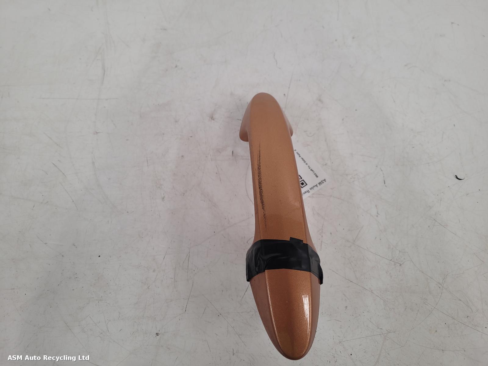 View Auto part Door Handle Ford Ka+ 2017
