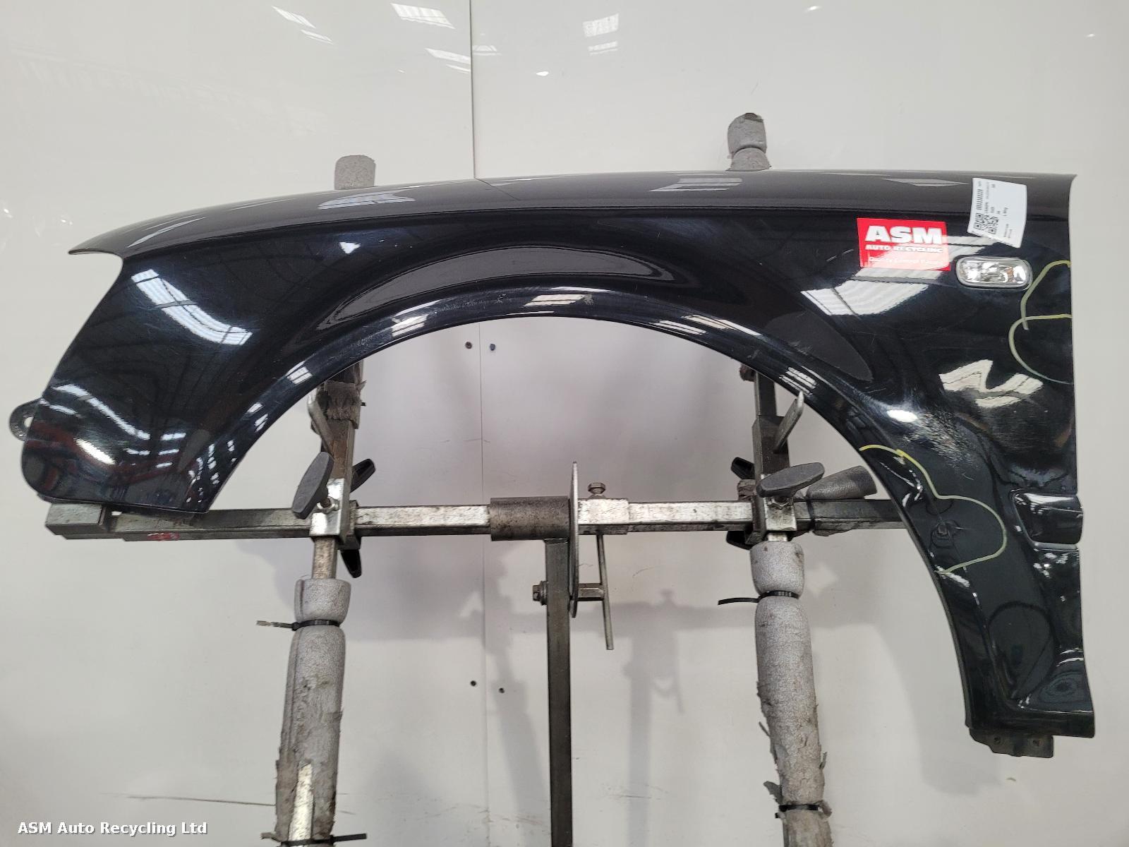 View Auto part L Wing Audi A4 2008