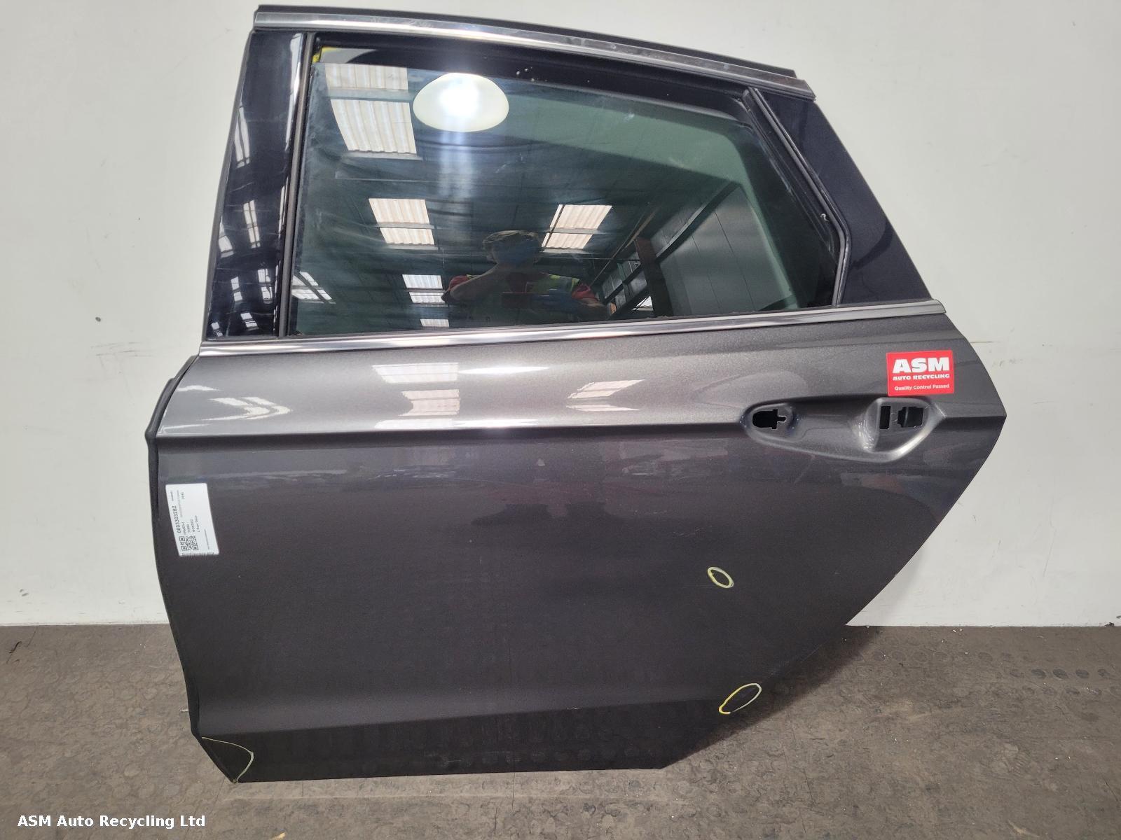 View Auto part L Rear Door Ford Mondeo 2016