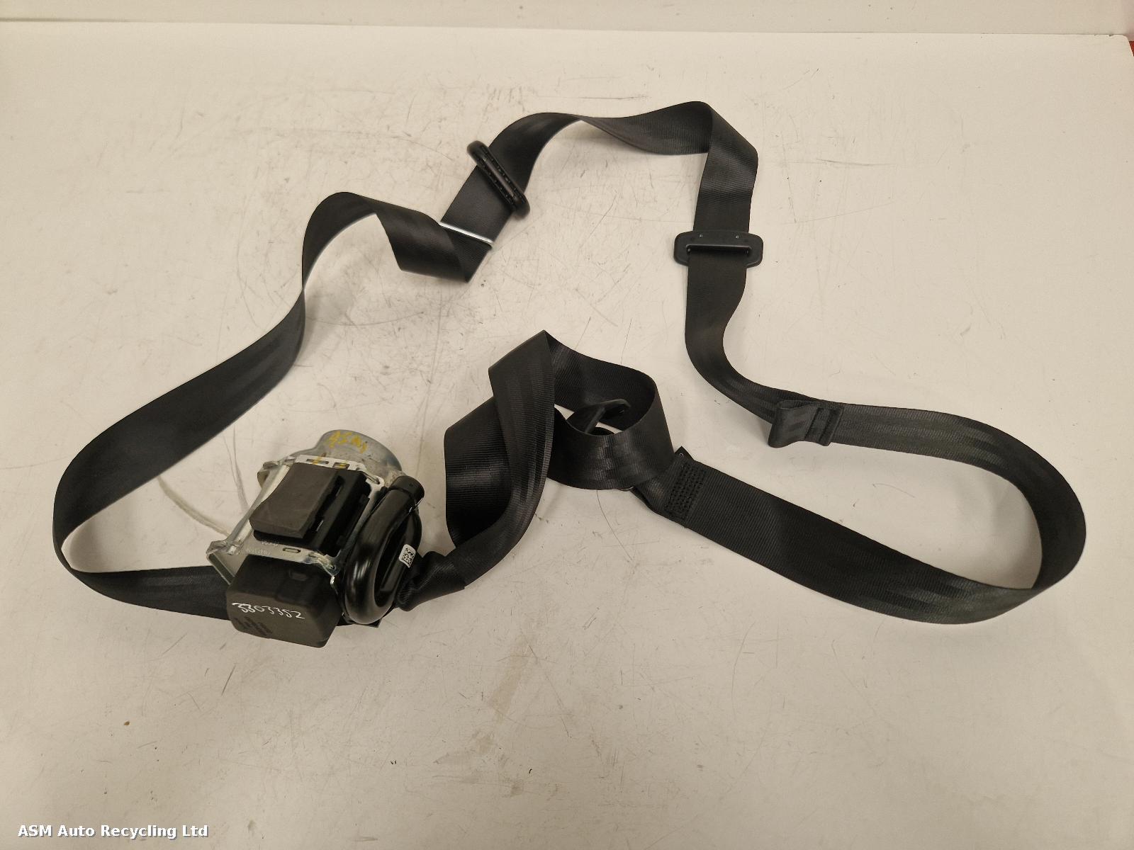 View Auto part Seat Belt Ford Fiesta 2018