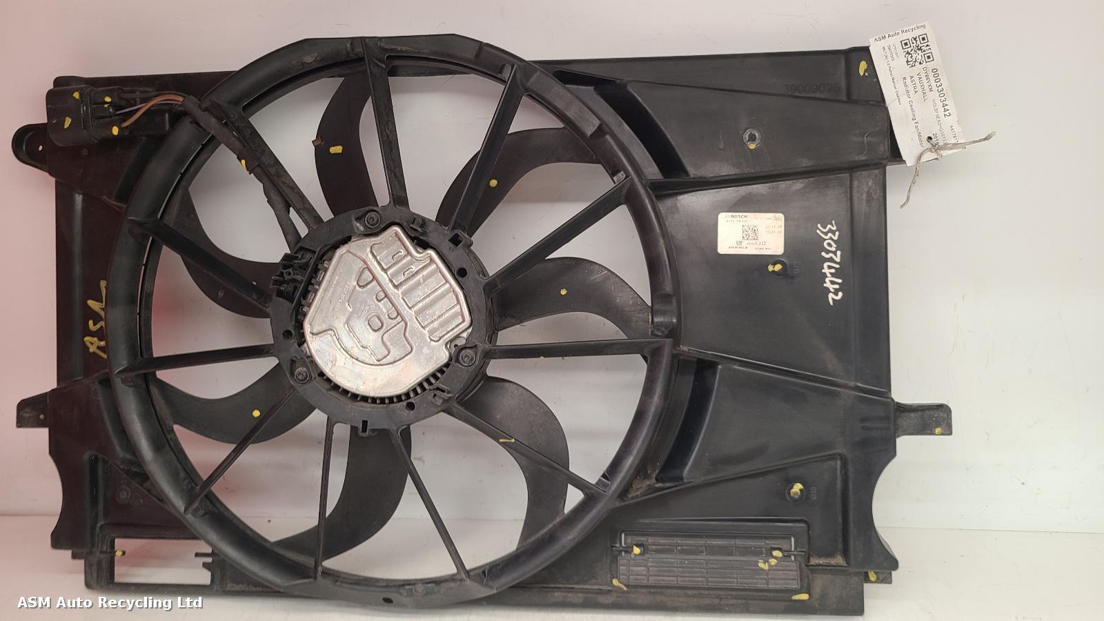 View Auto part Engine Cooling Motor Vauxhall Astra 2016