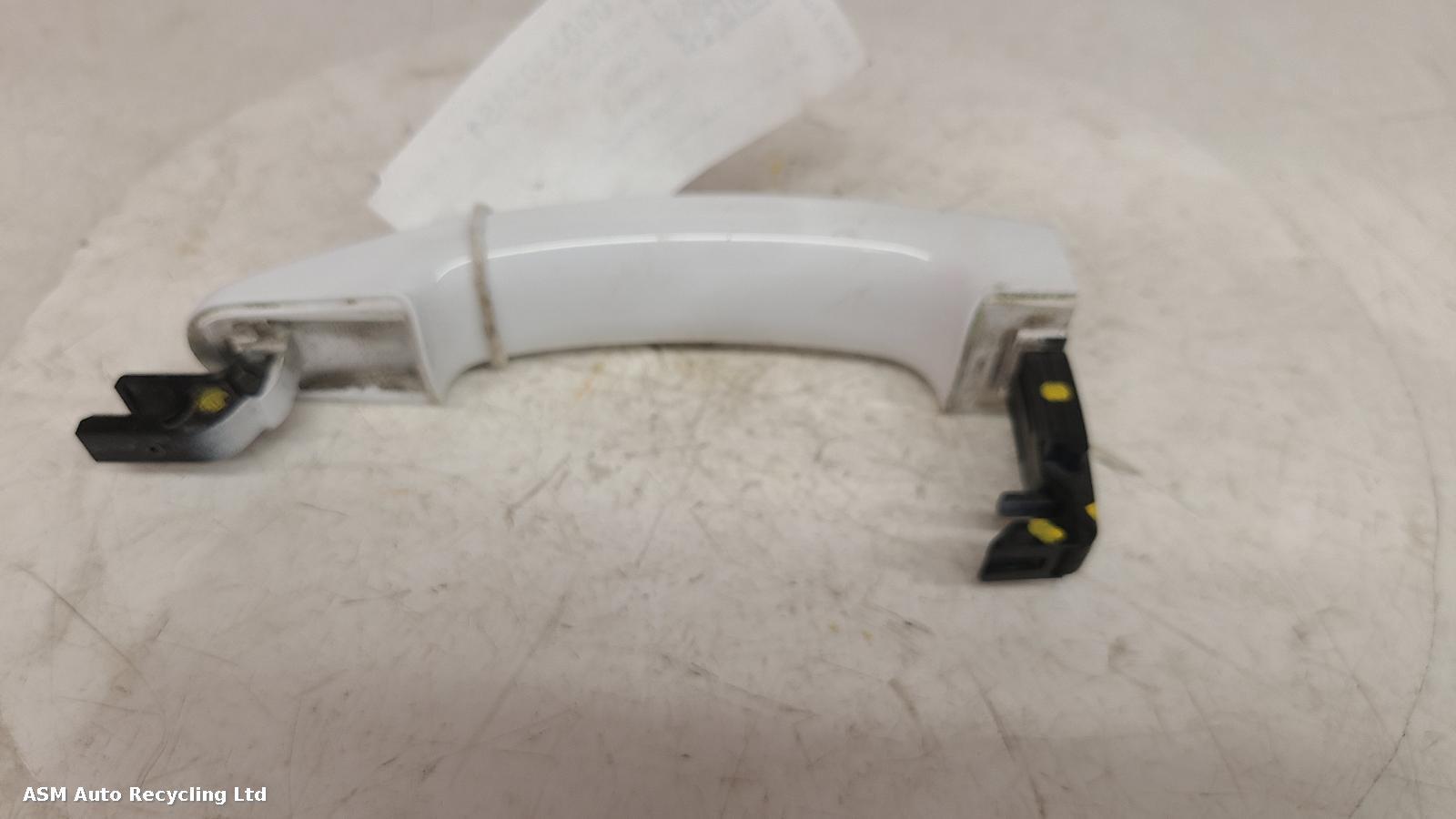 View Auto part Door Handle Ford Kuga 2015