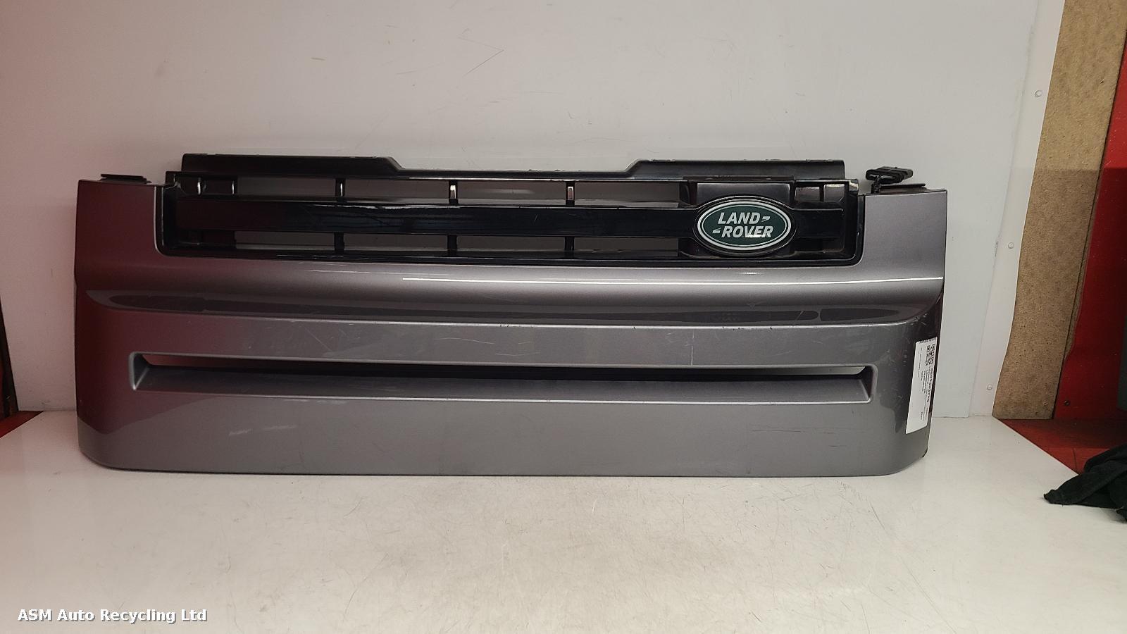View Auto part Grille Land Rover Defender 2023