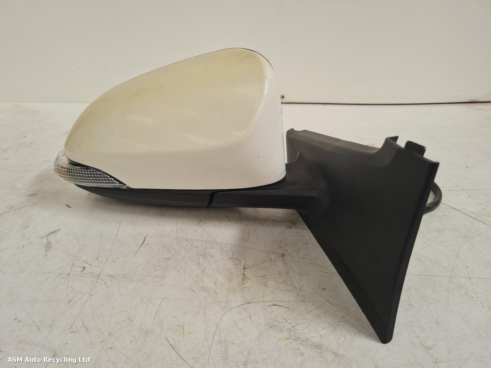 View Auto part R Door Mirror Toyota Yaris 2012