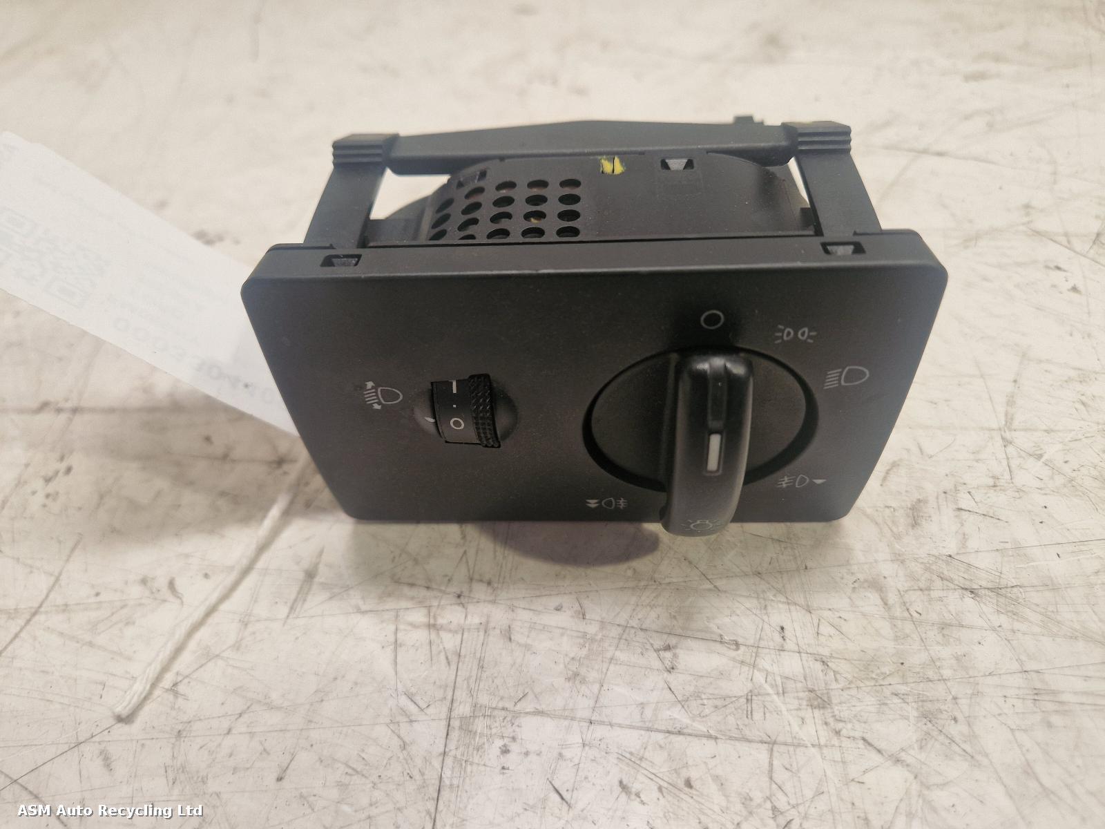 View Auto part Headlight Switch Ford Fiesta 2006