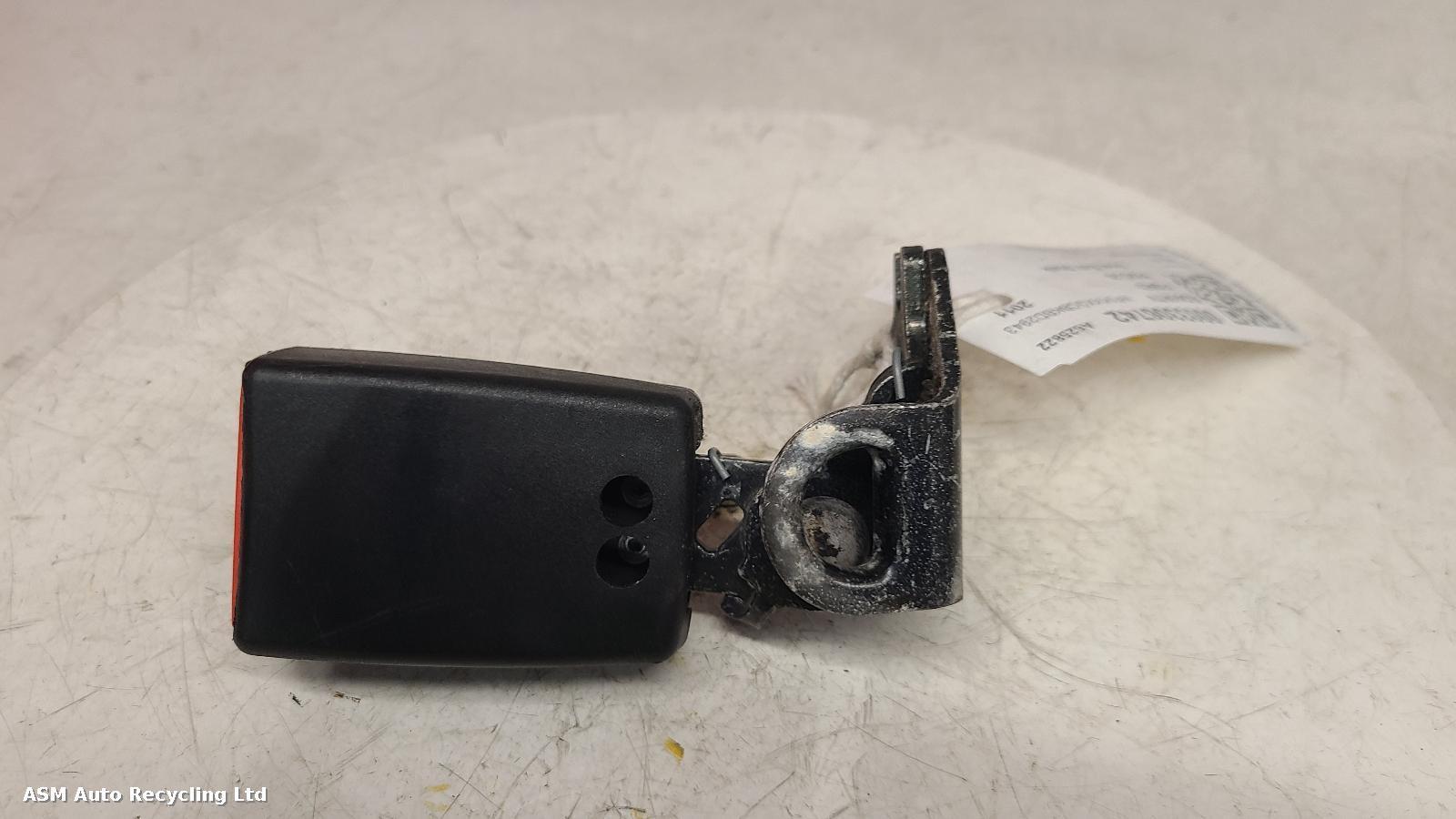 View Auto part Seat Belt Ford Focus 2011