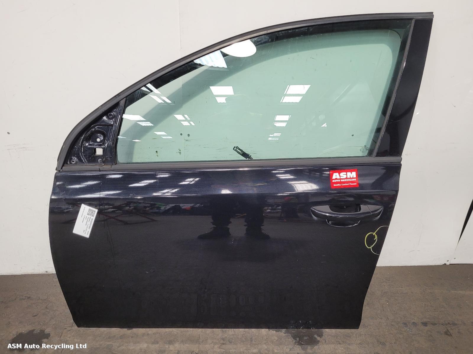 View Auto part L Front Door Volkswagen Golf 2011