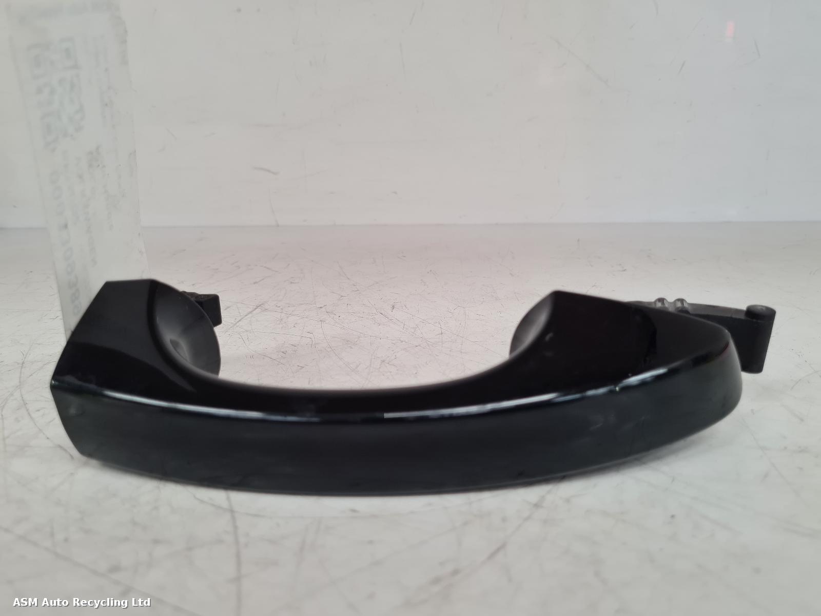 View Auto part Door Handle Volkswagen Golf 2015