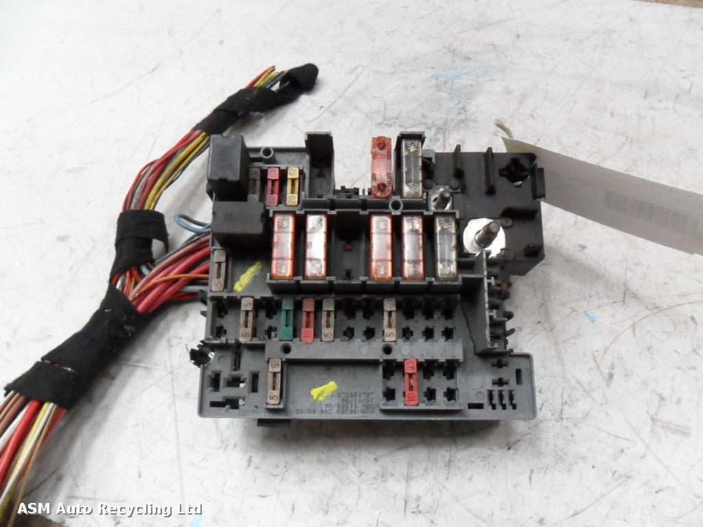View Auto part Fuse Box Peugeot 206 1999