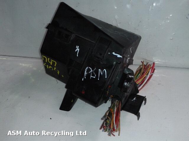 View Auto part Fuse Box Peugeot 206 2001