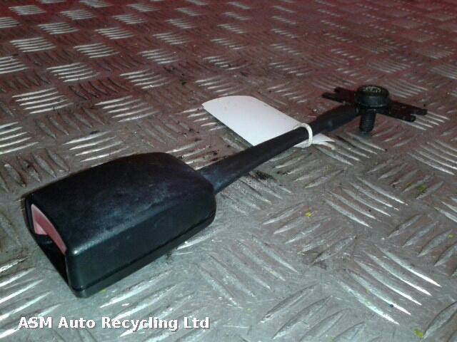 View Auto part Seat Belt Ford Fiesta 2003