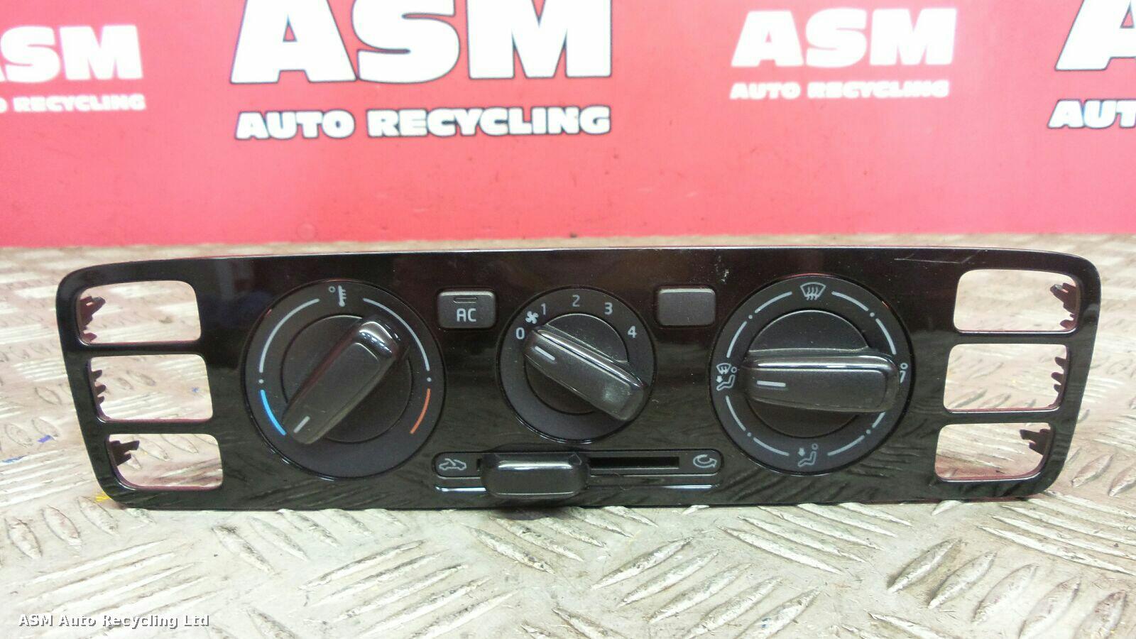View Auto part Heater/AC Controller Volkswagen Up 2012