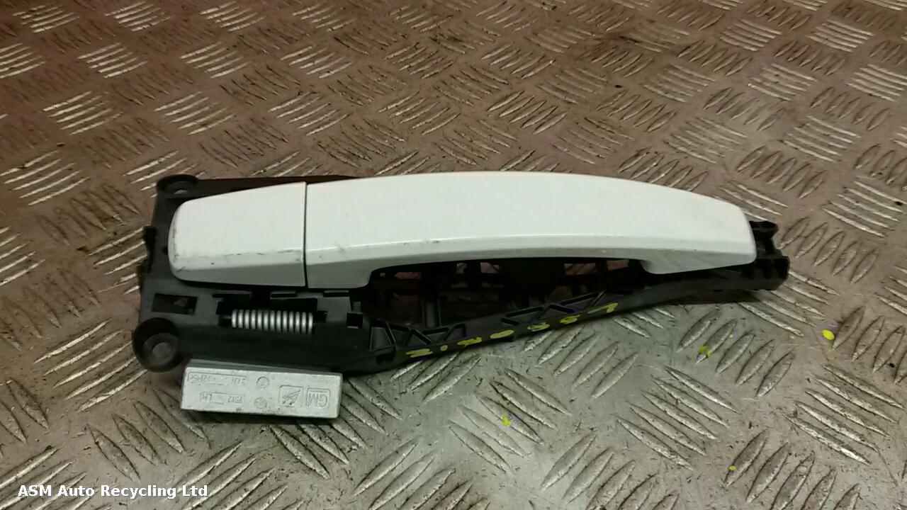 View Auto part Door Handle Vauxhall Mokka 2014