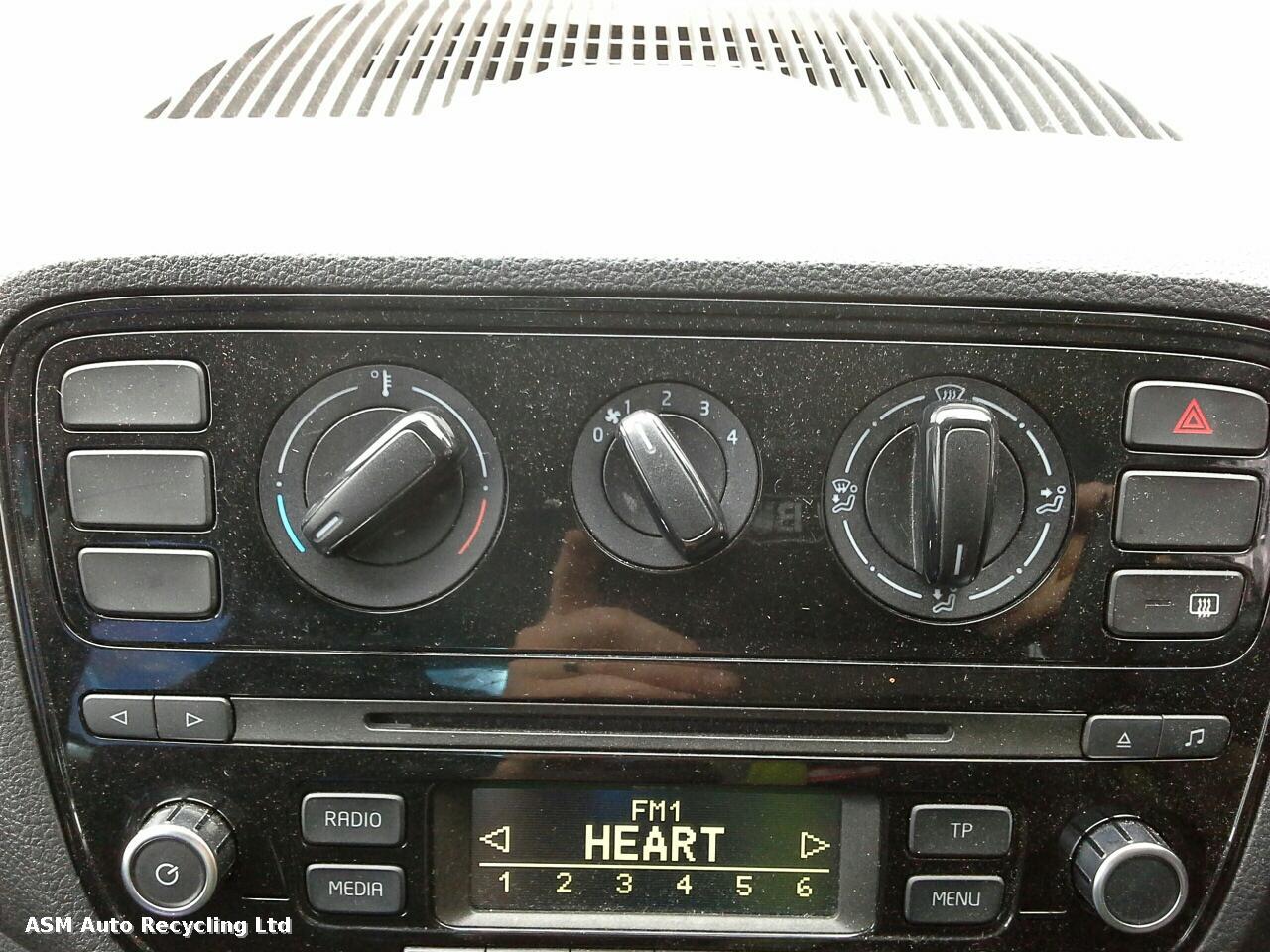View Auto part Heater/AC Controller Volkswagen Up 2012