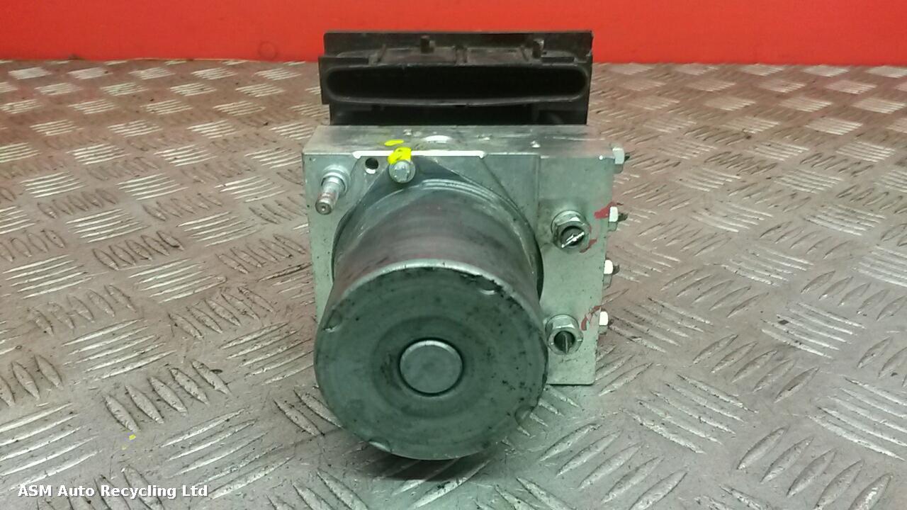 View Auto part ABS Pump/Modulator Toyota Verso 2013
