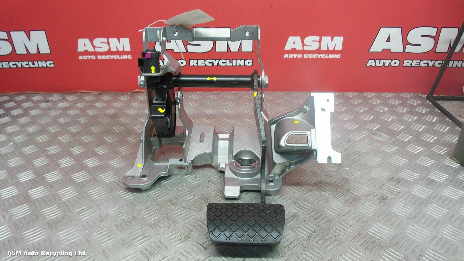 View Auto part Pedal Box Audi A5 2013