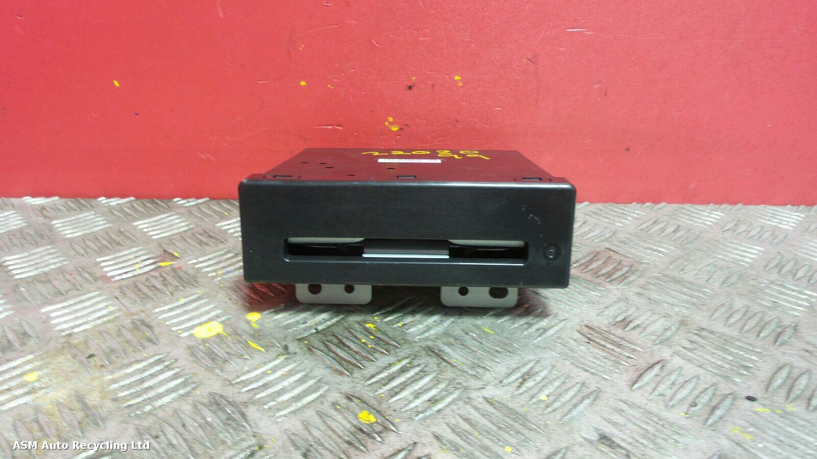 View Auto part A/V Equipment Vauxhall Insignia 2016