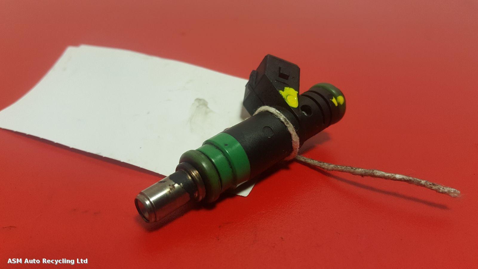 View Auto part Fuel Injector Ford Fiesta 2004