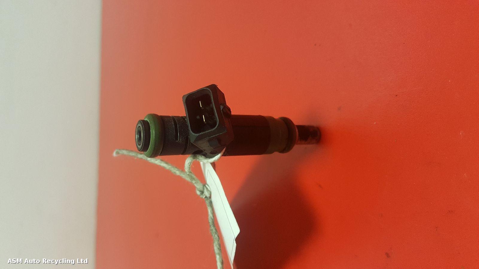 View Auto part Fuel Injector Ford Focus 2005