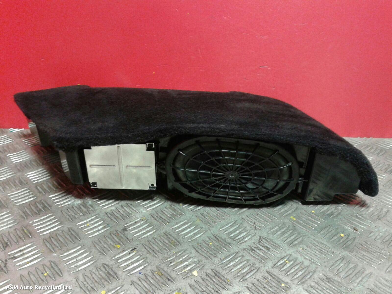 View Auto part Loud Speakers Porsche 911 2006