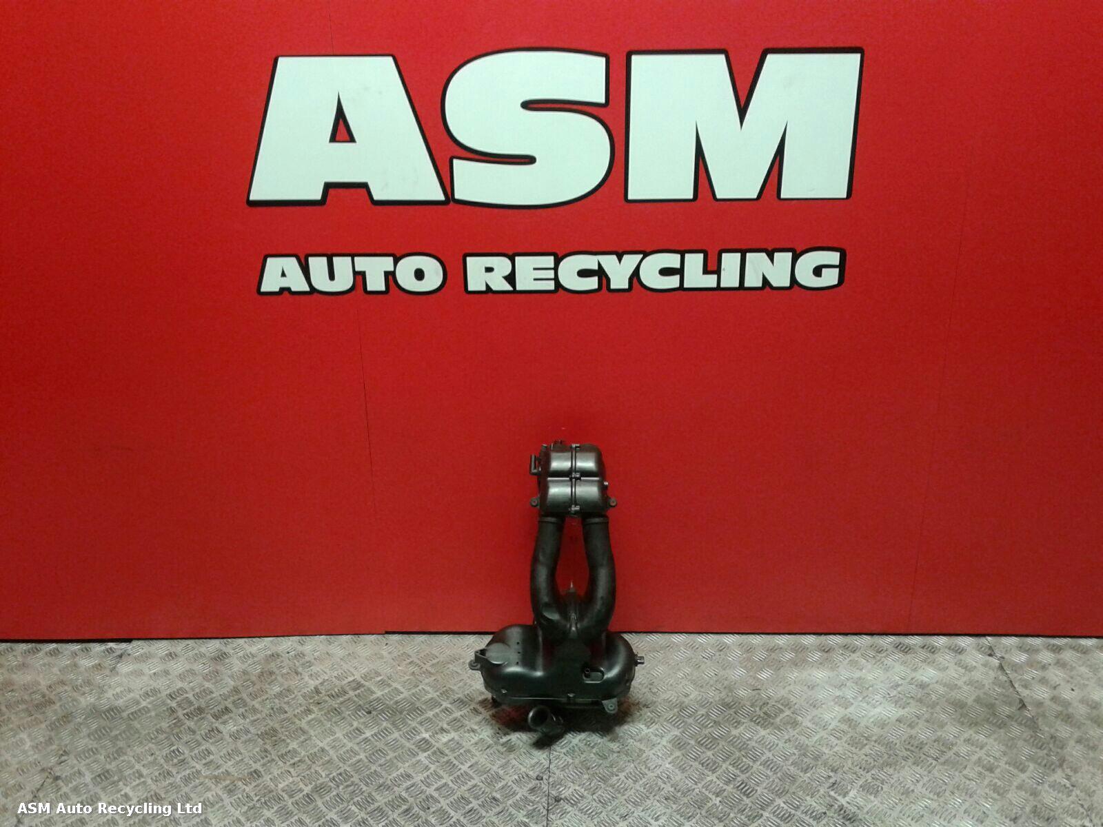 View Auto part Air Cleaner/Box Yamaha Xp 500 2005