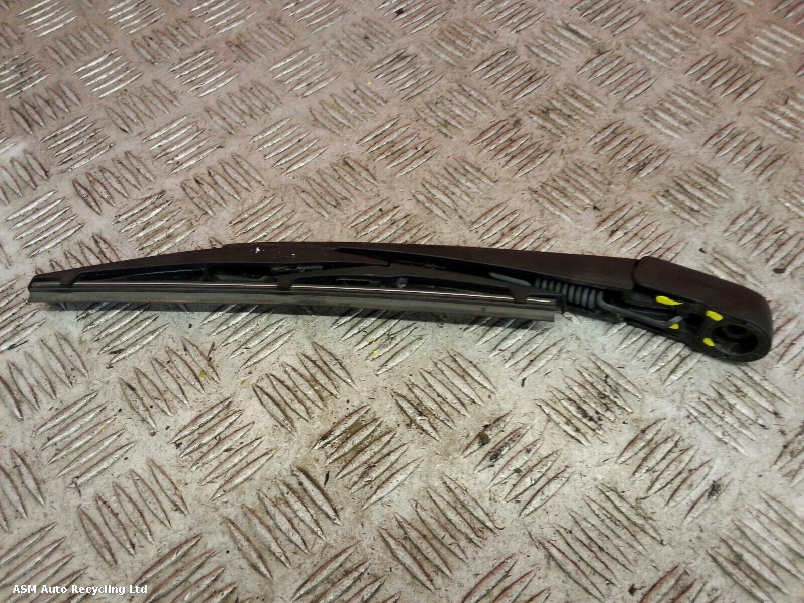 View Auto part Wiper Arm Suzuki Swift 2013