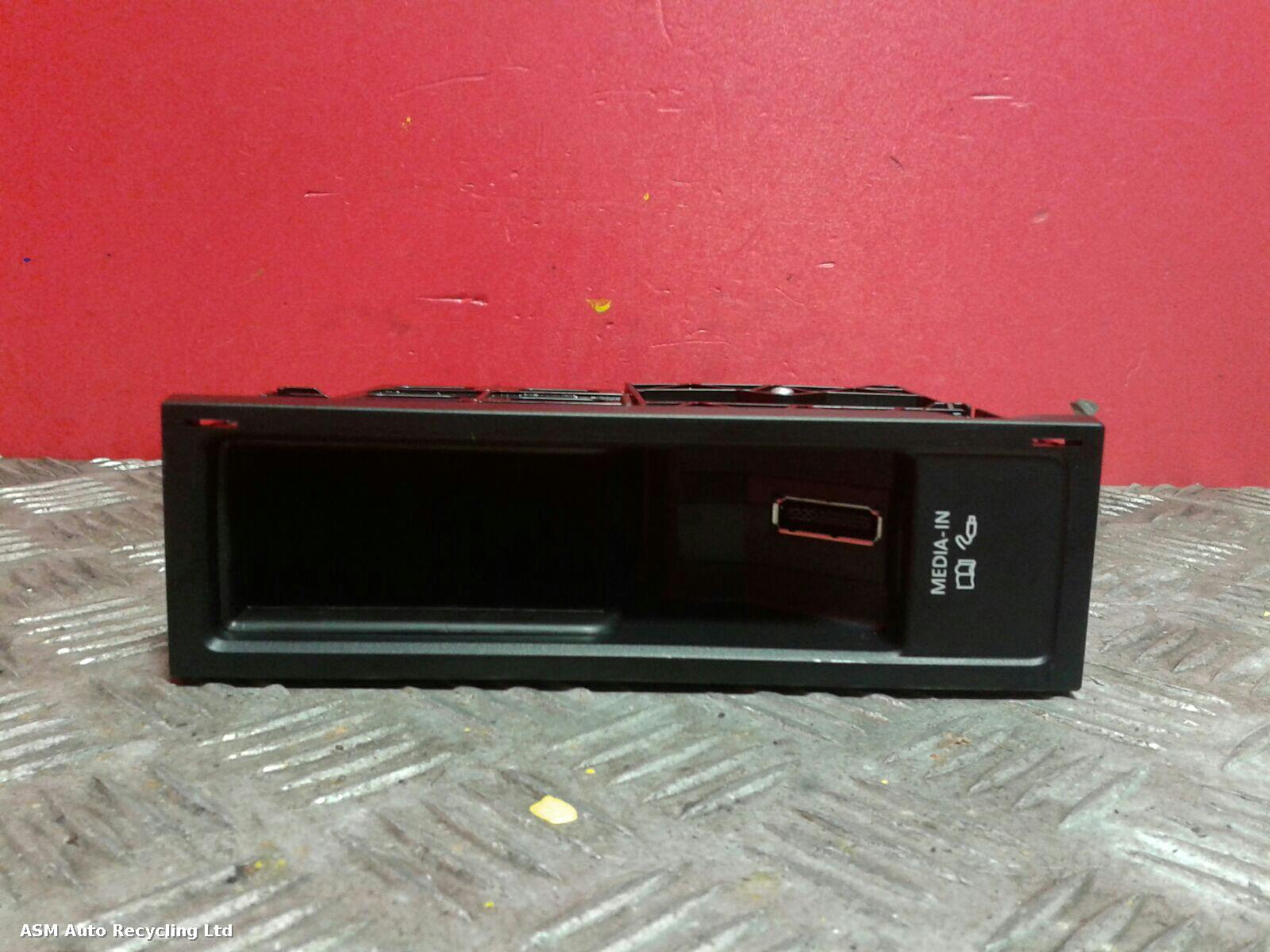 View Auto part A/V Equipment Volkswagen Golf 2011