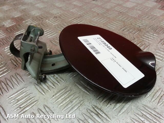 View Auto part Fuel Filler Flap Jeep Cherokee 2004