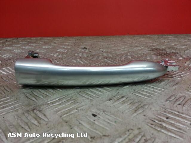 View Auto part Door Handle Renault Scenic 2007