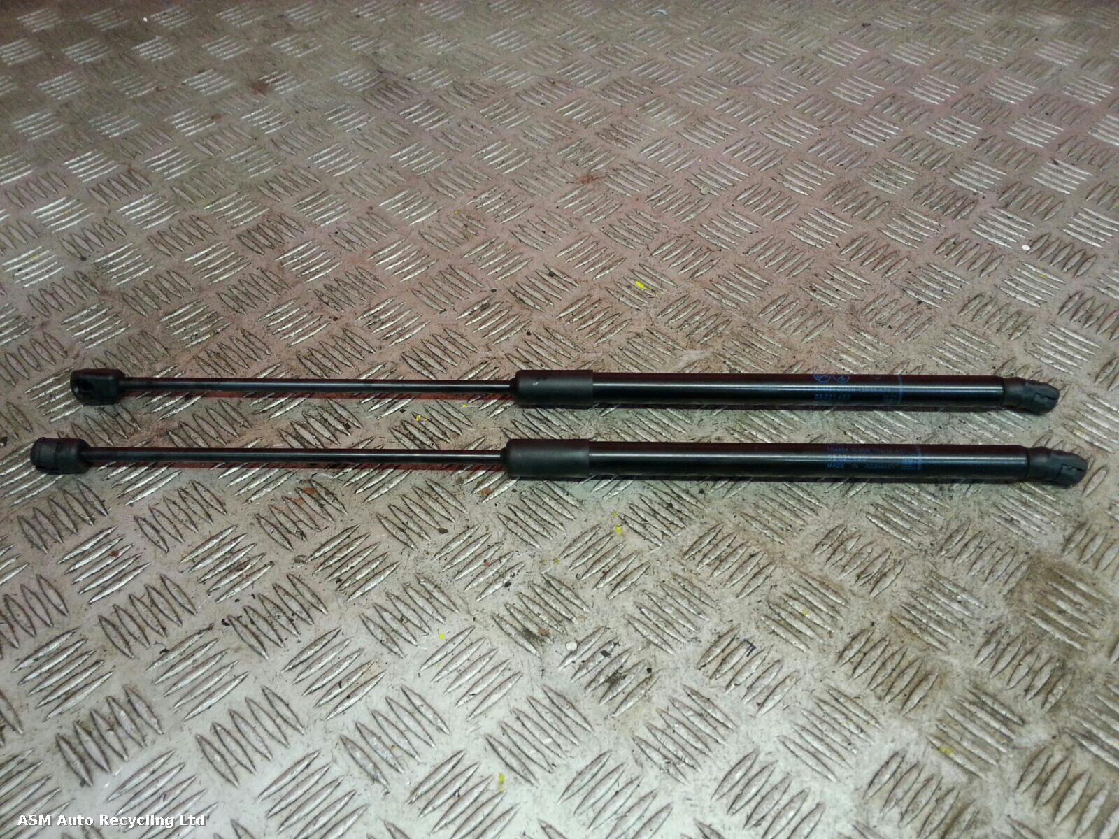 View Auto part Hatch Strut/Shock Vauxhall Astra 2016