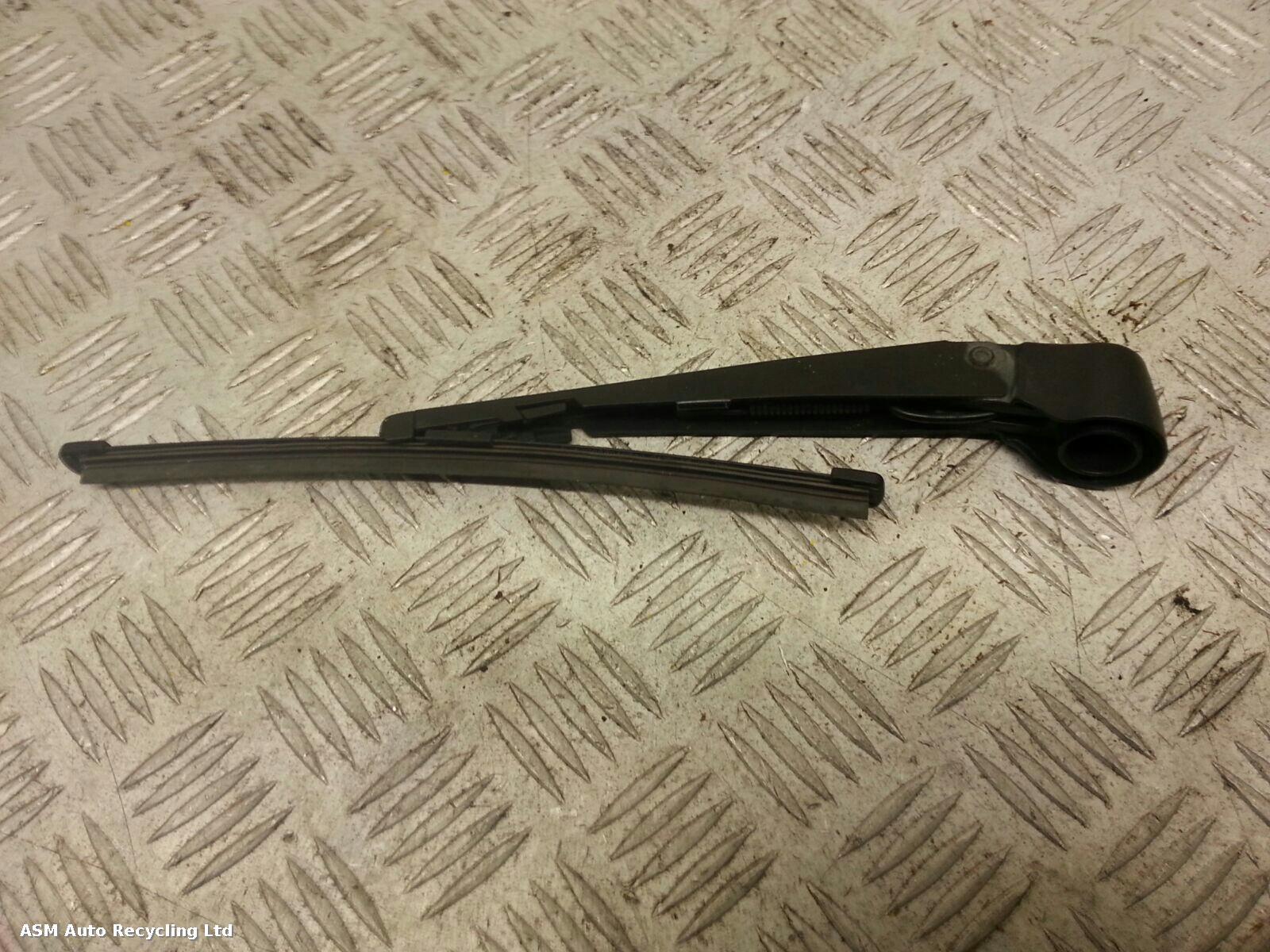 View Auto part Wiper Arm Mercedes A Class 2013